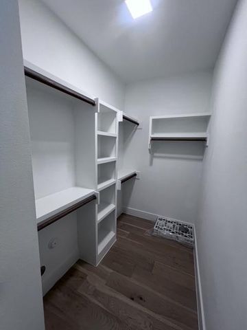 2604 Oaklawn Ave 2, Austin, TX 78722