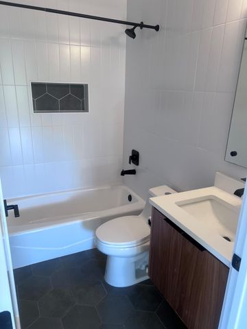 2604 Oaklawn Ave 2, Austin, TX 78722