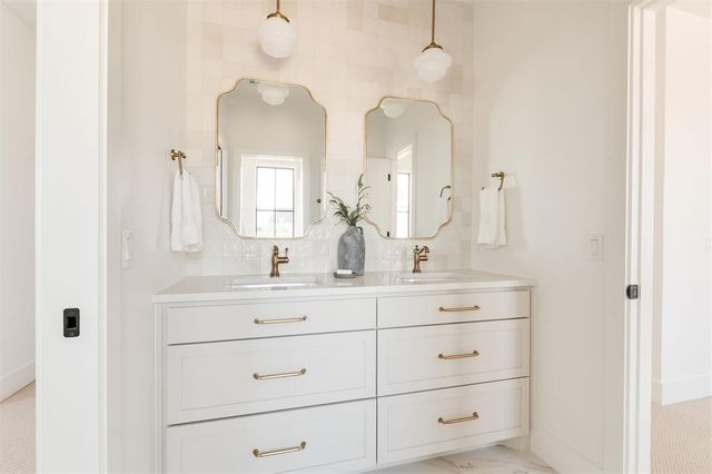 920 Hangar Drive, Oklahoma City, OK 73108