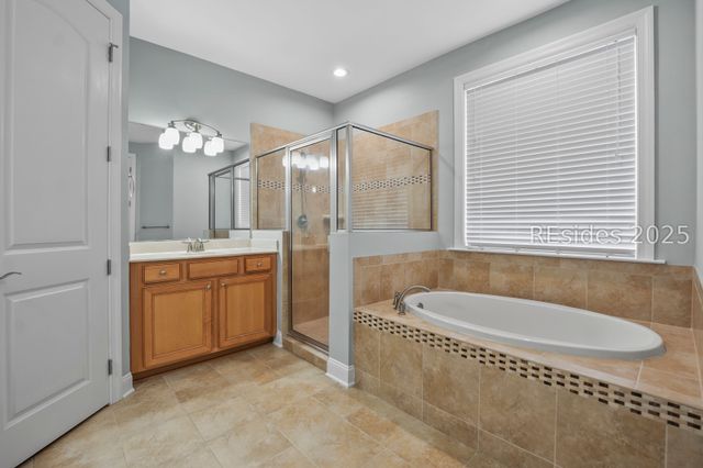 240 Garden Row Dr N, Hardeeville, SC 29927