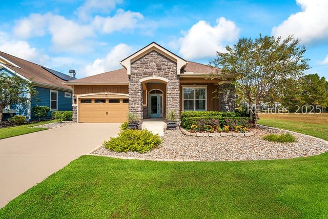 240 Garden Row Dr N, Hardeeville, SC 29927