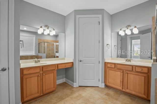 240 Garden Row Dr N, Hardeeville, SC 29927