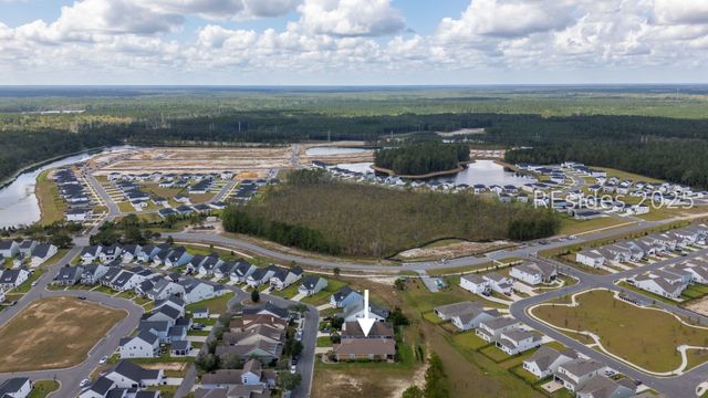 240 Garden Row Dr N, Hardeeville, SC 29927