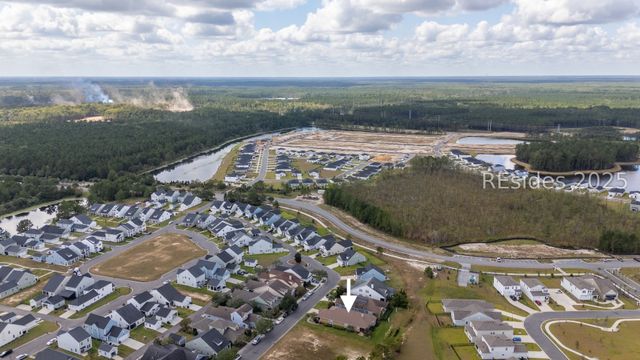 240 Garden Row Dr N, Hardeeville, SC 29927