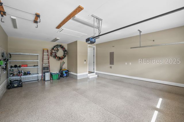 240 Garden Row Dr N, Hardeeville, SC 29927