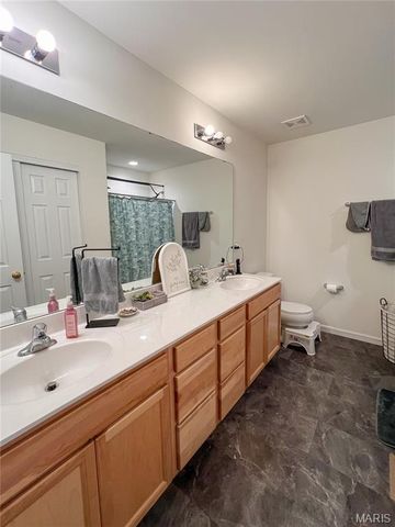 1013 Vardon Meadows Drive, Union, MO 63084