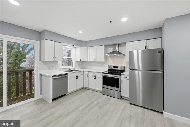 6915 ADEL ST, Capitol Heights, MD 20743