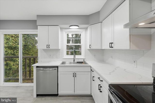 6915 ADEL ST, Capitol Heights, MD 20743