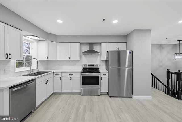 6915 ADEL ST, Capitol Heights, MD 20743