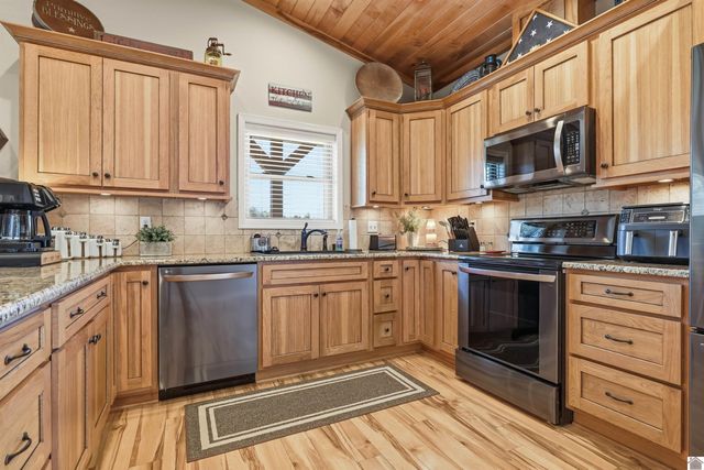 1730 Liberty Rd, Murray, KY 42071