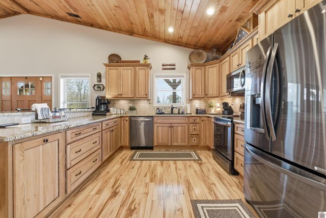 1730 Liberty Rd, Murray, KY 42071
