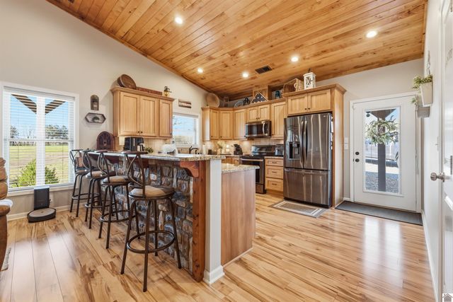 1730 Liberty Rd, Murray, KY 42071