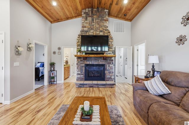 1730 Liberty Rd, Murray, KY 42071