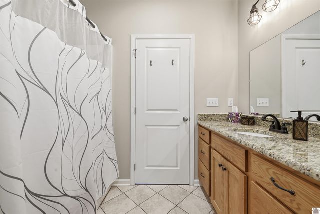 1730 Liberty Rd, Murray, KY 42071