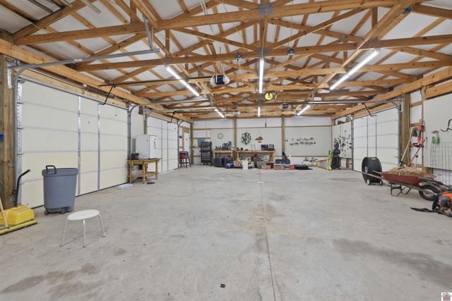1730 Liberty Rd, Murray, KY 42071