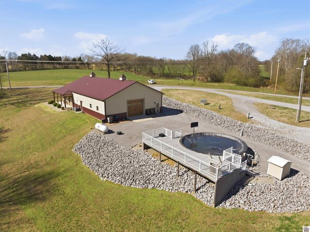 1730 Liberty Rd, Murray, KY 42071