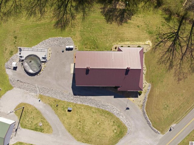 1730 Liberty Rd, Murray, KY 42071