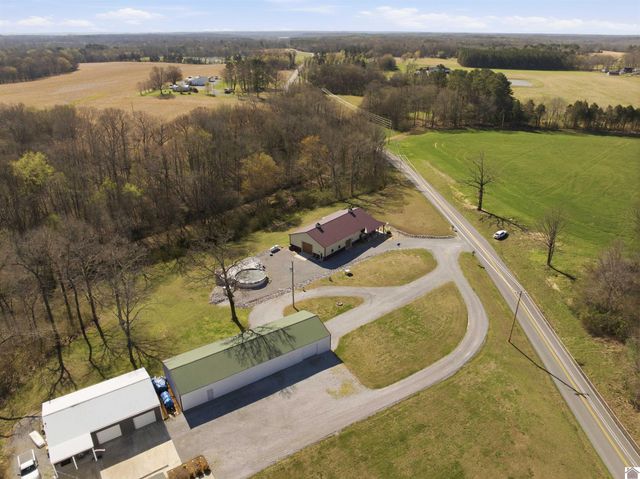 1730 Liberty Rd, Murray, KY 42071