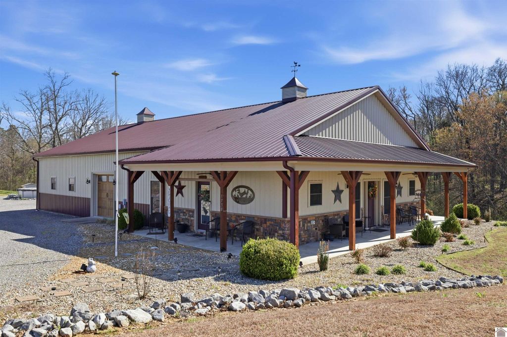 1730 Liberty Rd, Murray, KY 42071