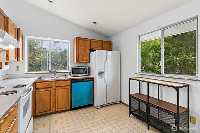 1100 SW 3rd Place, Renton, WA 98057