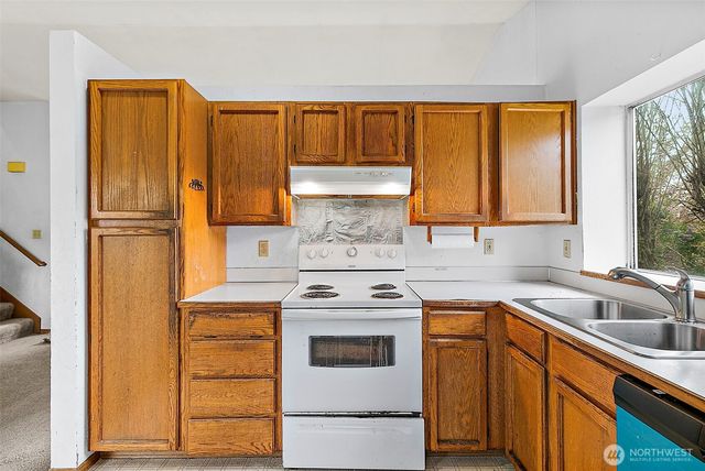 1100 SW 3rd Place, Renton, WA 98057