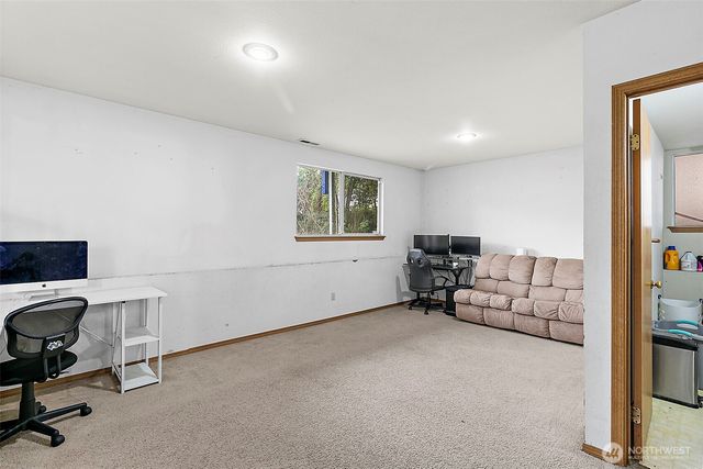 1100 SW 3rd Place, Renton, WA 98057