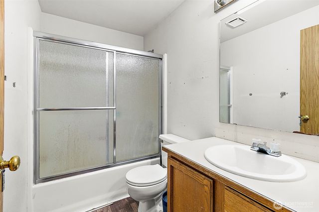 1100 SW 3rd Place, Renton, WA 98057