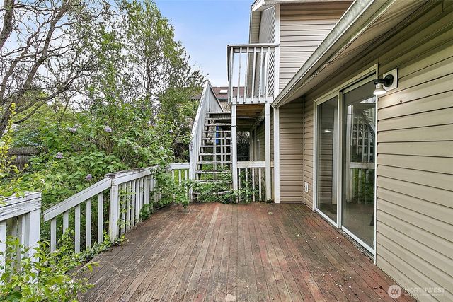 1100 SW 3rd Place, Renton, WA 98057