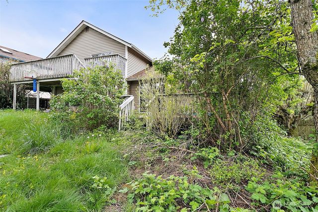 1100 SW 3rd Place, Renton, WA 98057