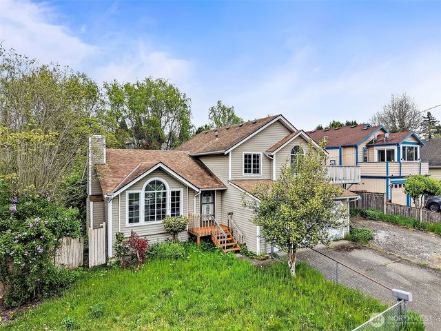 1100 SW 3rd Place, Renton, WA 98057