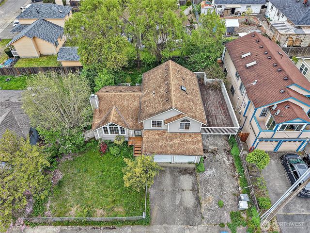 1100 SW 3rd Place, Renton, WA 98057