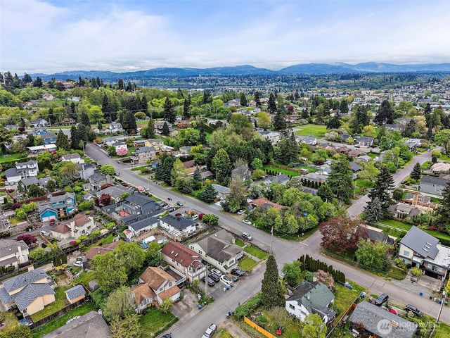 1100 SW 3rd Place, Renton, WA 98057