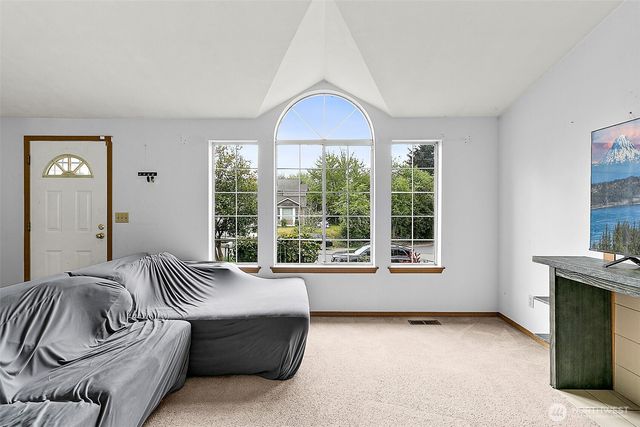 1100 SW 3rd Place, Renton, WA 98057