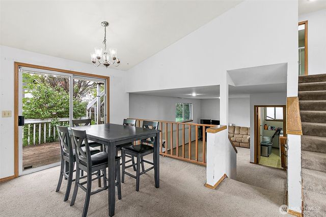 1100 SW 3rd Place, Renton, WA 98057