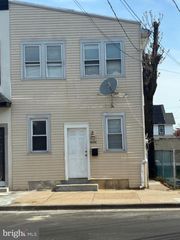 433 BRIDGEBORO ST, Riverside, NJ 08075