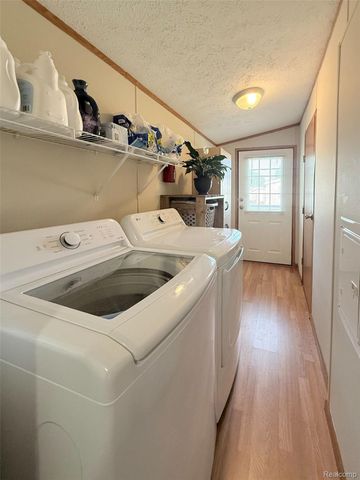317 Scarlet Oak Lane, Augusta Charter Township, MI 48190