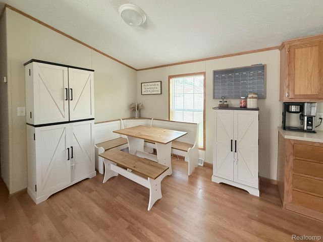 317 Scarlet Oak Lane, Augusta Charter Township, MI 48190