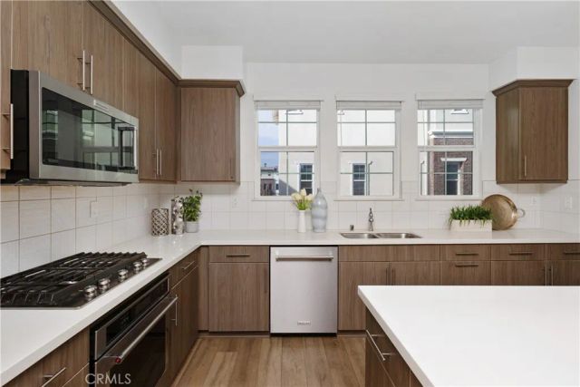 8927 Orangethorpe Avenue, Buena Park, CA 90621