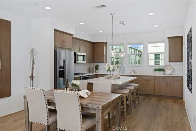 8927 Orangethorpe Avenue, Buena Park, CA 90621