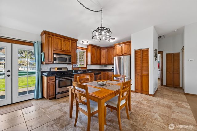 2227 Mariners Way, Oak Harbor, WA 98277