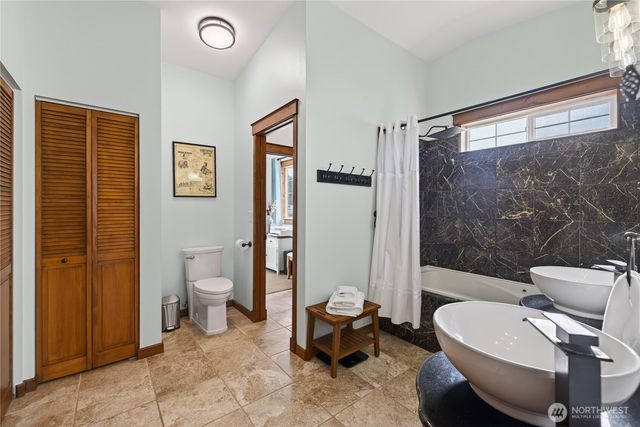 2227 Mariners Way, Oak Harbor, WA 98277