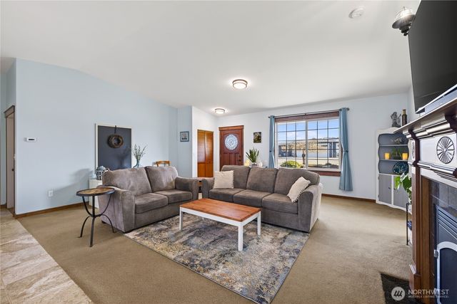 2227 Mariners Way, Oak Harbor, WA 98277