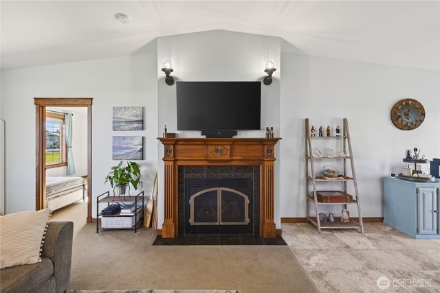 2227 Mariners Way, Oak Harbor, WA 98277