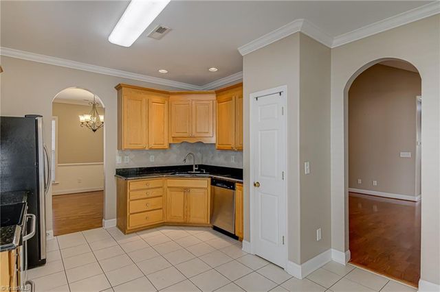 6741 Elm Hill Drive, Clemmons, NC 27012