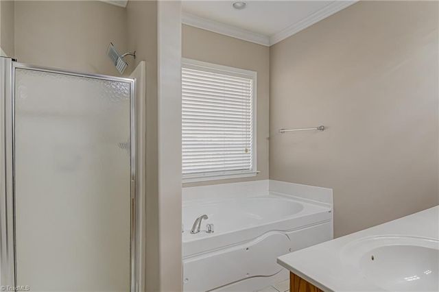 6741 Elm Hill Drive, Clemmons, NC 27012