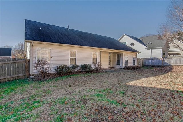 6741 Elm Hill Drive, Clemmons, NC 27012