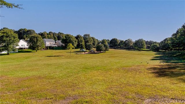 6741 Elm Hill Drive, Clemmons, NC 27012