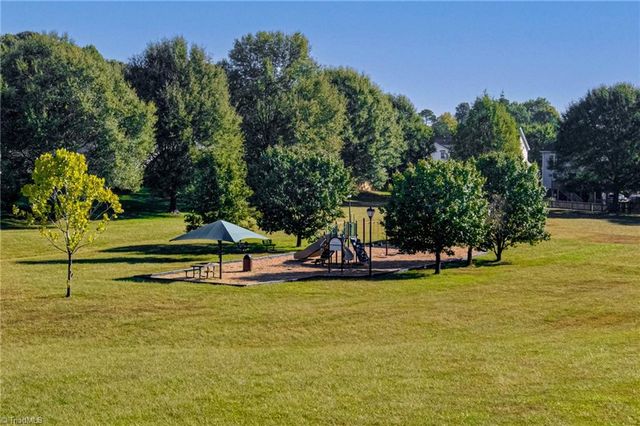 6741 Elm Hill Drive, Clemmons, NC 27012