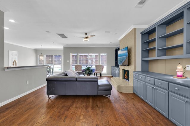 3202 W Valley Circle, Mckinney, TX 75071
