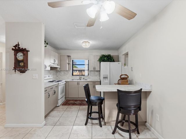 16621 SW 102nd Avenue, Miami, FL 33157